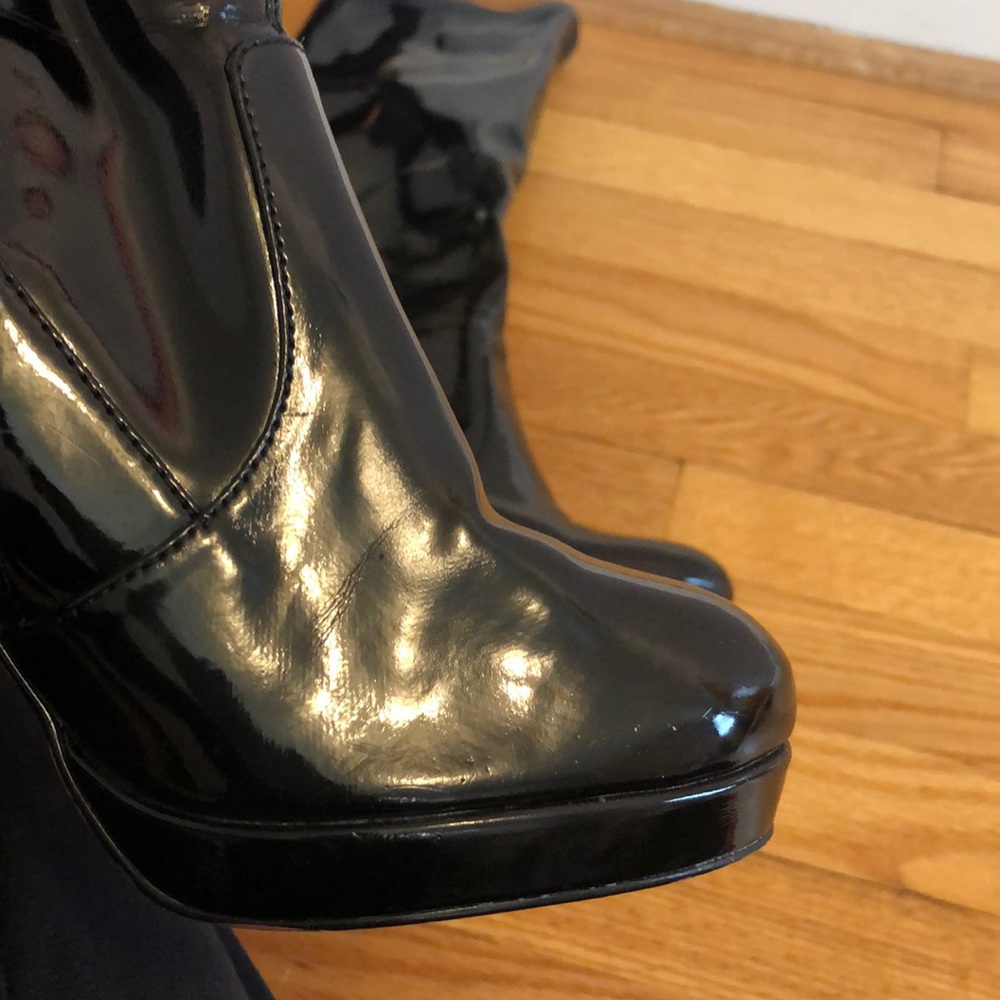 Boots - Picture 5 of 8
